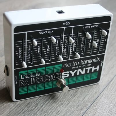 Electro-Harmonix Bass Microsynth Analog Synthesizer imagen 1
