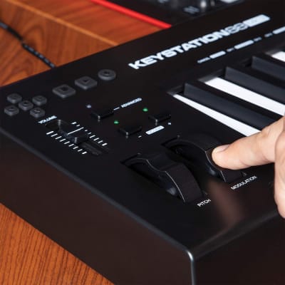 M-Audio Keystation 88 MK3 88-Key USB-MIDI Piano Keyboard Controller image 11