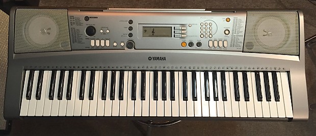 Yamaha YPT 310 Portatone Keyboard