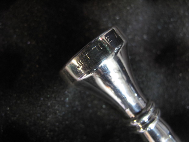 JET TONE AL HIRT MODEL M　トランペットマウスピース Jet Tone Al Hirt Model M Trumpet Mouthpiece (Dick Akright) Late