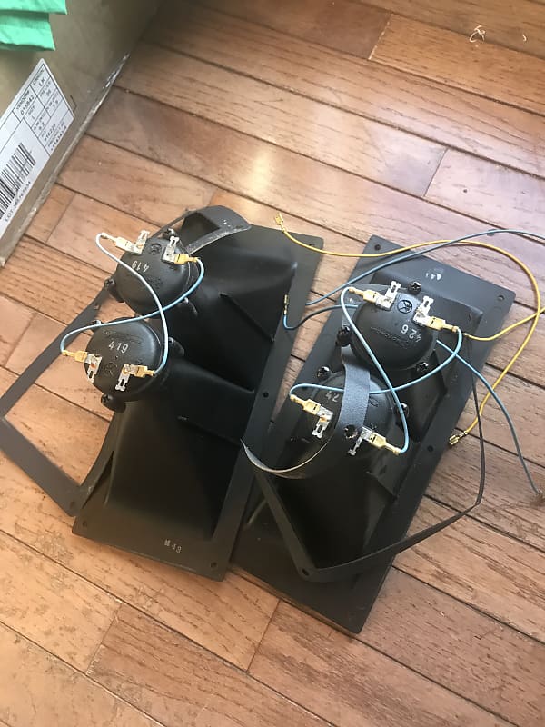 Peavey Dual Driver piezo horn pair. 70777107 | Reverb