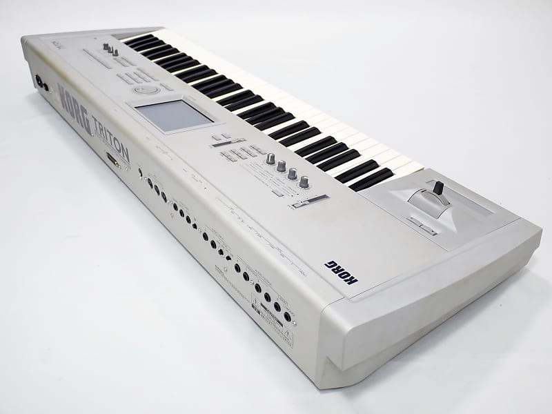 Korg Triton 61-Key 62-Voice Polyphonic Workstation (1999 - 2000