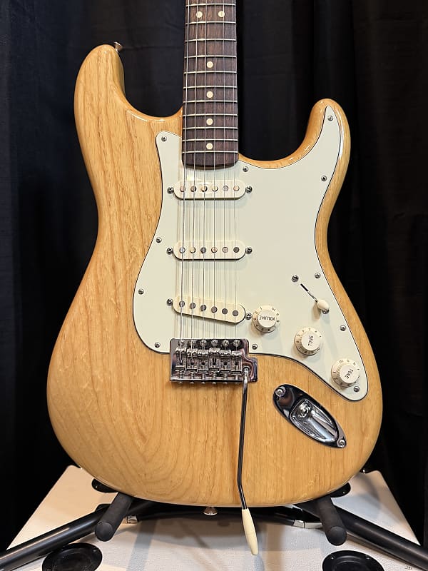 Fender Classic Series '70s Stratocaster | Reverb Fender Classic Series '70s Stratocaster | Reverb