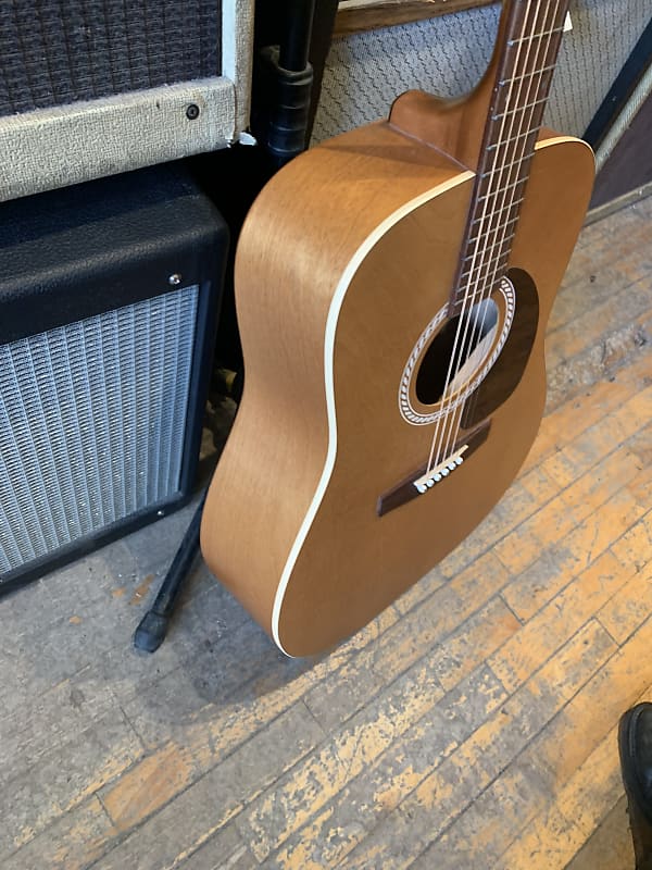 アート&ルシアー モデル WILD CHERRY カナダ製 Art & Lutherie Wild Cherry | Reverb Canada