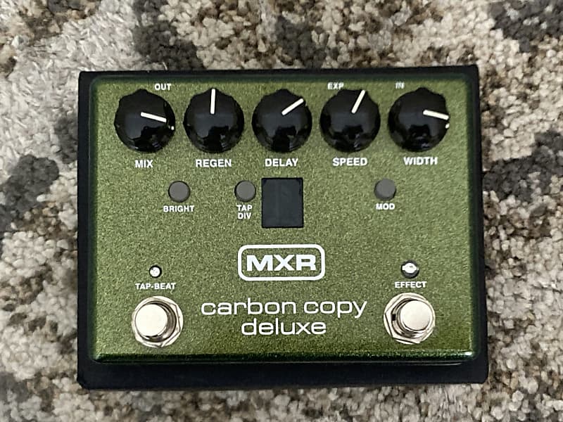 Used MXR CARBON COPY DELUXE Guitar Effect | Reverb