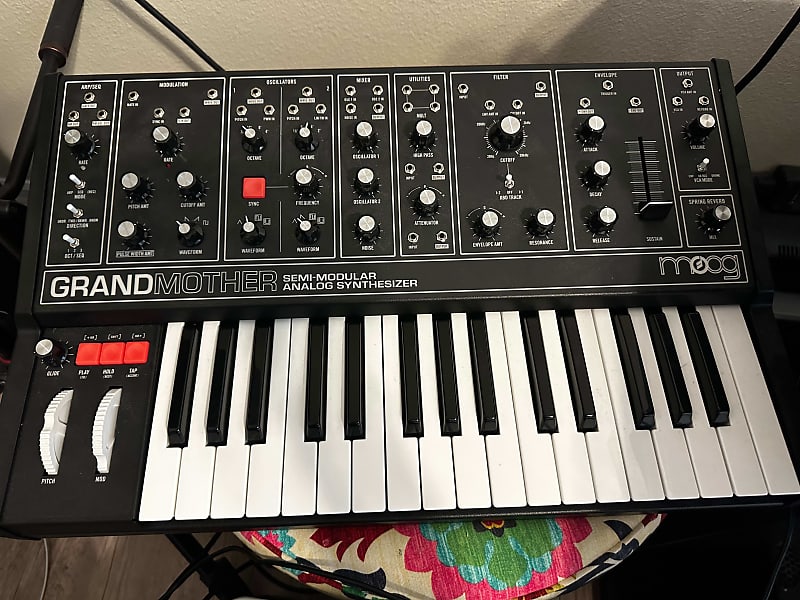 Moog Grandmother Dark 32-Key Semi-Modular Analog Synthesizer 2020