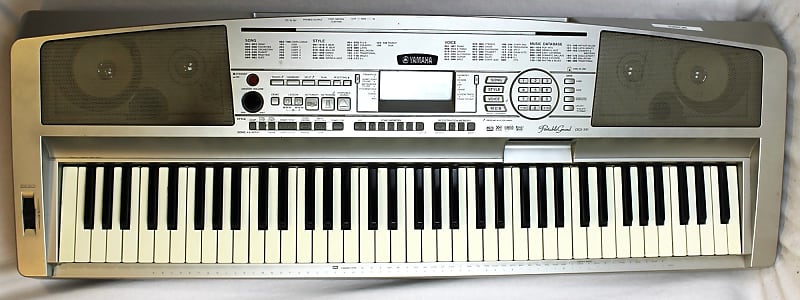 【アダプター付】YAMAHA Portable Grand DGX-300 Yamaha DGX-300 76-Key Portable Grand Keyboard -Free Shipping