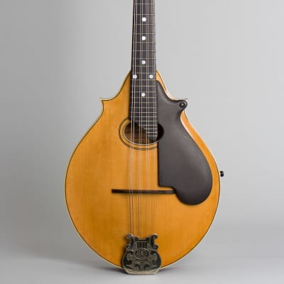 Lyon & Healy  Style B Carved Top Mandolin (1919), ser. #925, original black hard shell case. for sale