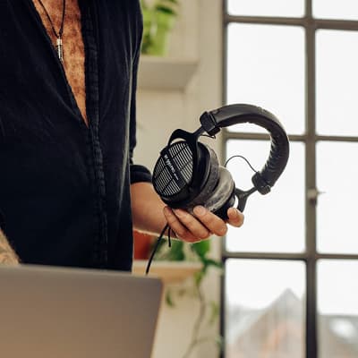 beyerdynamic DT 990 Pro 250 ohm Over-Ear Studio Headphones For Mixing, Mastering, and Editing image 4