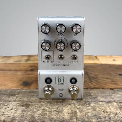 ジャンク扱い　Walrus Audio D1 ディレイ　MAKO Series Luminary Quad Octave Generator | Guitar Effects Pedals