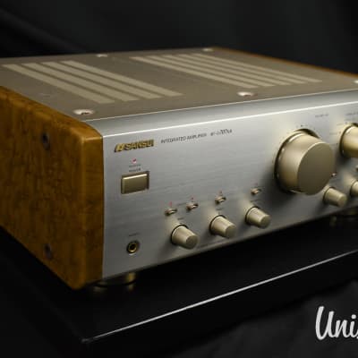 Sansui AU-α707XR Integrated Amplifier in Very Good Condition image 1