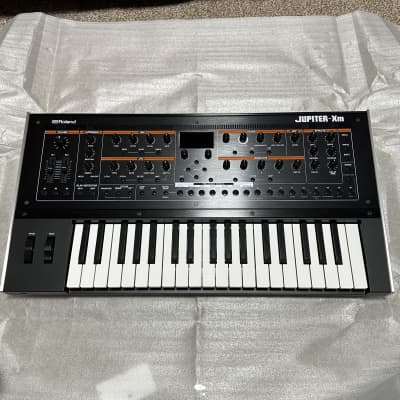 Roland Jupiter-Xm 37-Key Synthesizer