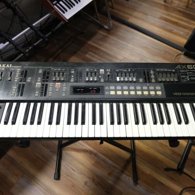 Akai AX60