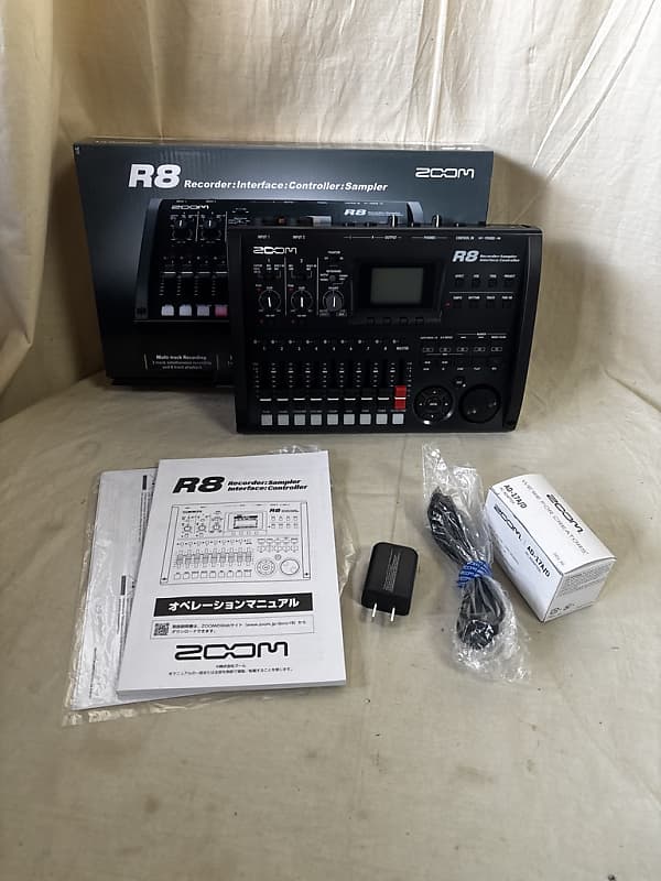 Zoom R8 Multitrack Digital Recorder and USB Interface | Reverb Canada