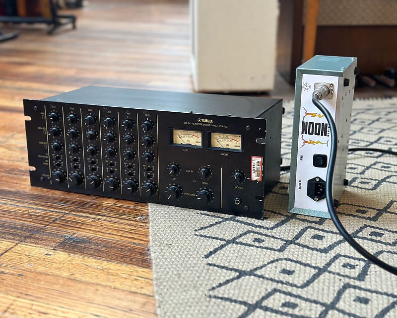 YAMAHA PM 180 Sound Reinforcement Mixer with External Power