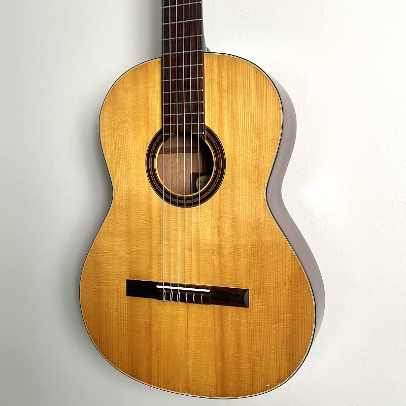 Guild nylon sales string guitar