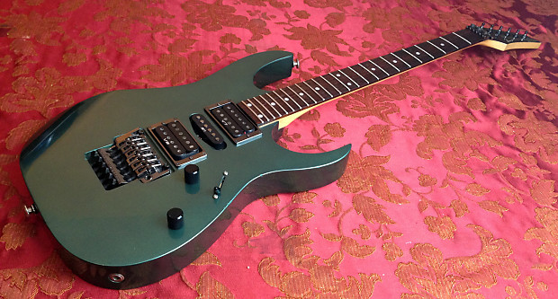 【希少】Ibanez RG570 エレキギター　フジゲン製 中古】Ibanez RG-570 1994年フジゲン製 Jewel Blue - 神奈川県の