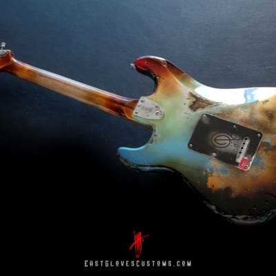 Fender Vintera ‘70s Stratocaster Sulf Green/Gold Leaf Heavy Aged Relic by East Gloves Customs image 9