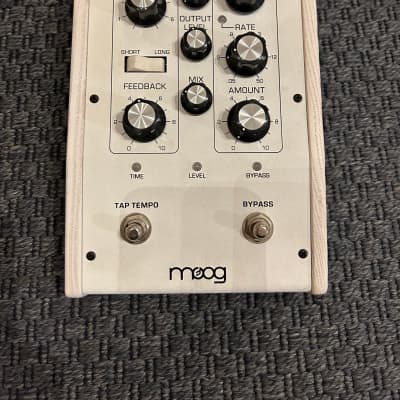 Moog MF-104M Moogerfooger Analog Delay 2012 - White for sale