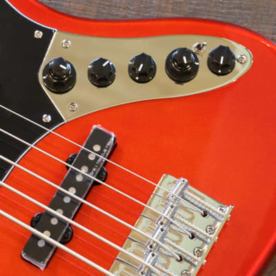 Sire Marcus Miller V7 Vintage Alder 5-String Bass Bright Metallic Red + Fender Case image 7