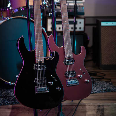 Cort G300PROBK G300 Pro Series Double Cutaway Solid Maple Top Roasted Maple Neck 6-String Electric Guitar image 17