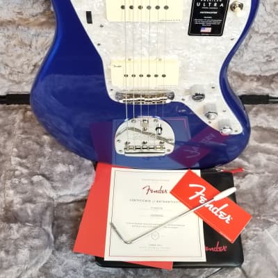 Fender American Ultra Jazzmaster, Maple Fingerboard, Cobra Blue, Molded Case 2023 image 3