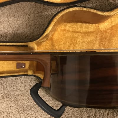 Yamaha C-300 concert classical guitar 1970s made in Japan with excellent original hard case image 12
