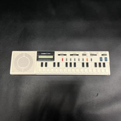 Casio VL-1 VL-Tone 29-Key Synthesizer Keyboard 1979 - 1984 - White