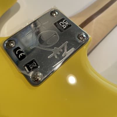 Fender Limited Edition Tom DeLonge Signature Stratocaster 2023 - Graffiti Yellow image 8