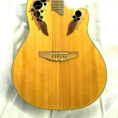 Ovation CC247 Celebrity Deluxe