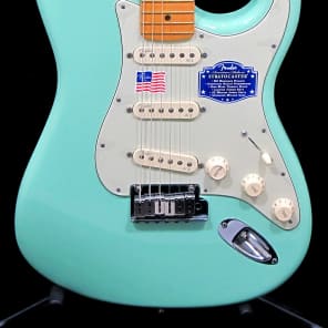 Brand New Fender American Deluxe Stratocaster 2015 Surf Green Electric Guitar with Hardshell Case image 3