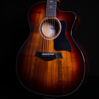 Taylor 224ce Deluxe, Shaded Edgeburst with Koa Back and Sides image 5