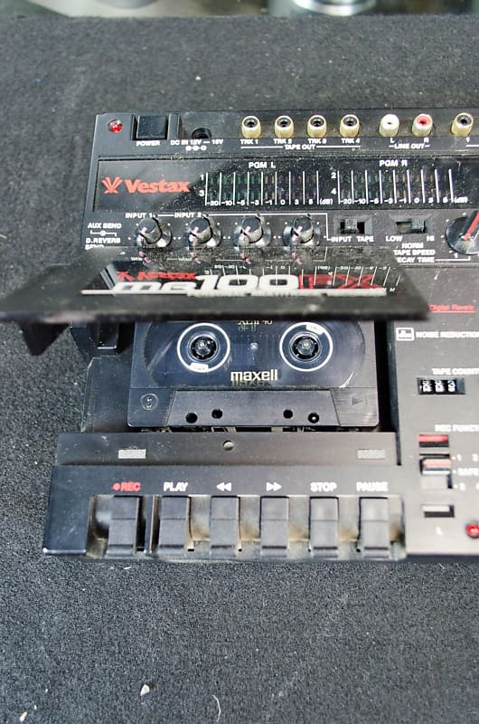 Vestax MR100FX Personal Multitrack Recorder