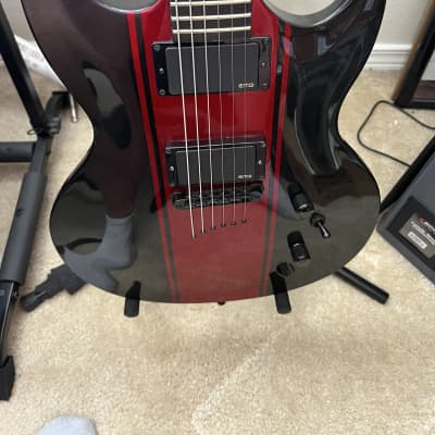 DBZ Diamond Renegade EM Electric Guitar Black/Red w/Case DBZ Diamond Renegade EM Electric Guitar Black/Red w/Case