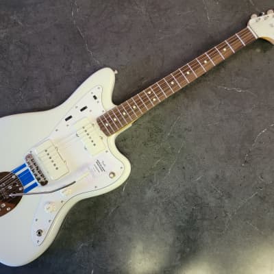 Fender Japan FSR Collection Traditional II 60s Jazzmaster Shell