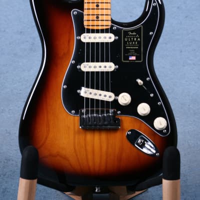 Fender Ultra Luxe Stratocaster Maple Fingerboard - 2-Color Sunburst - US210040909 - 2-Color Sunburst image 1
