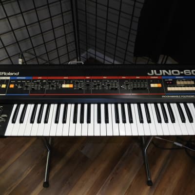 Roland Juno-60 61-Key Polyphonic Synthesizer 1982 - 1984 - Black