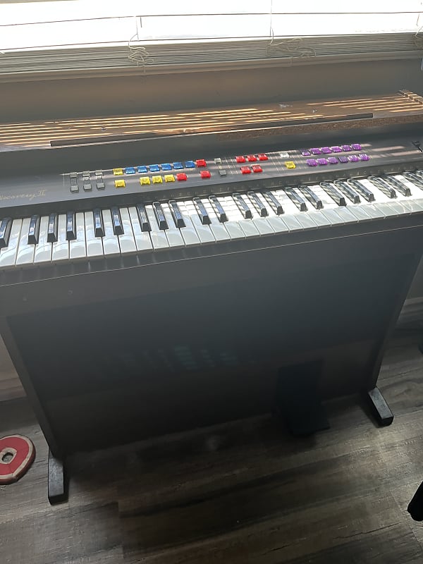 Estey Discovery II Reverb