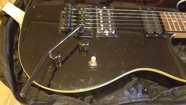 Peavey Predator EXP フロイドローズ Peavey Predator Plus EXP Guitar Candy Apple Red | Musician's