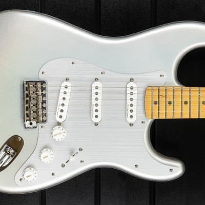 Fender H.E.R. Stratocaster MN - Chrome Glow - b-stock MX20185152 image 4