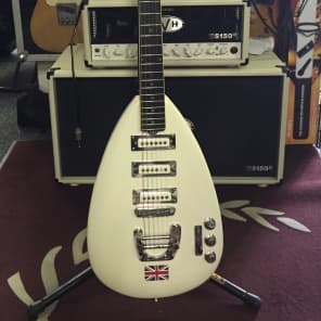 Vox Teardrop Guitar 60's White image 1