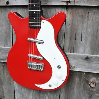 Jerry Jones Neptune Shorthorn 6 string-1991 Red w/OHSC- Super RARE Exc Shape-Wow! L@@@@K Neptune Short Horn 1991 - Red image 3