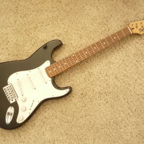 『美品』Squier by  Fender BULLET STRAT Amazon | Squier by Fender エレキギター Bullet Stratocaster