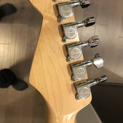 Fender Stratocaster  1995 White nitro crackle image 12