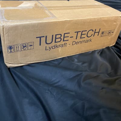Never used - fresh in box !!  Tube - Tech CL 1B Compressor image 2