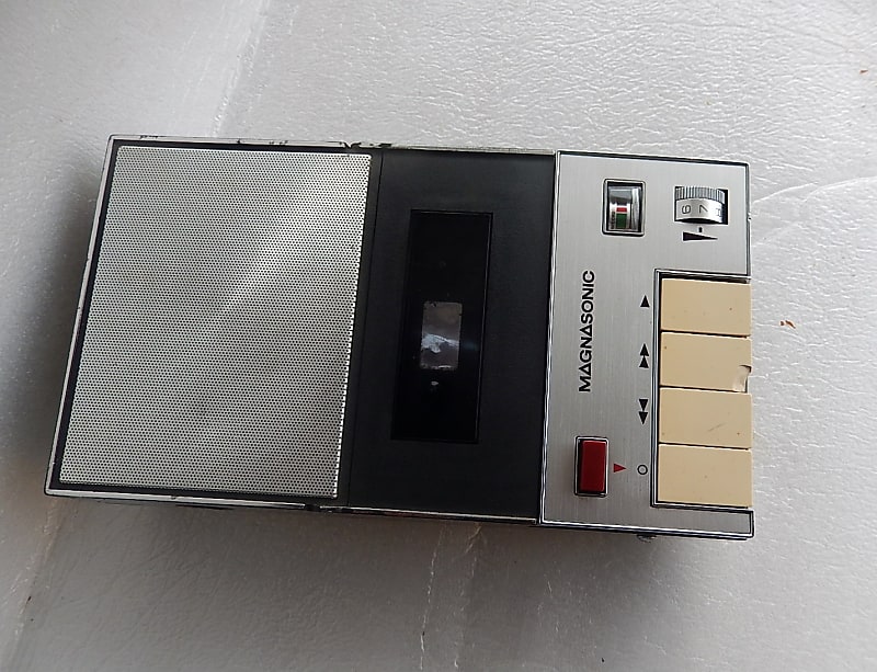 Very RARE Magnasonic CR188 Journalist Cassette Recorder Reverb