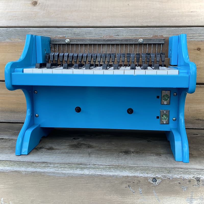 Melissa and deals doug piano blue