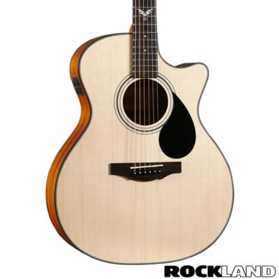 Simon & Patrick Cutaway Gloss Top GT Cedar QIT Concert Hall