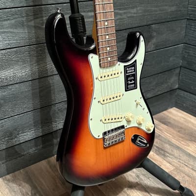 Fender Robert Cray Stratocaster MIM Electric Guitar image 2