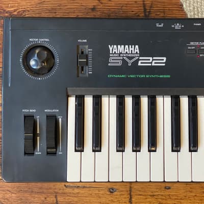 Yamaha SY22 Dynamic Vector Synthesizer